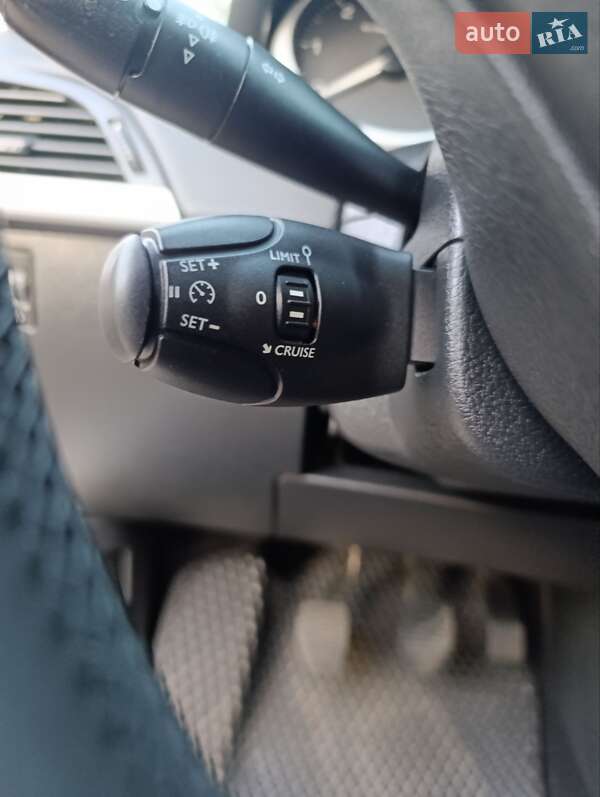 Хэтчбек Peugeot 207 2011 в Кривом Роге фото 13 Хэтчбек Peugeot 207 2011 в Кривом Роге