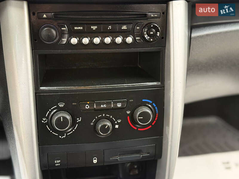 Універсал Peugeot 207 2011 в Летичіві