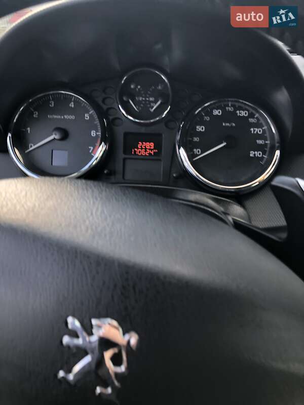 Хэтчбек Peugeot 207 2008 в Львове
