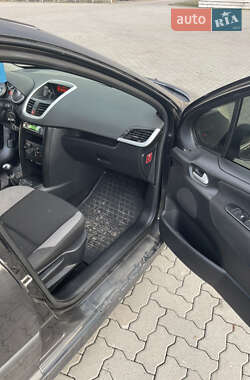Универсал Peugeot 207 2008 в  фото 20 Универсал Peugeot 207 2008 в