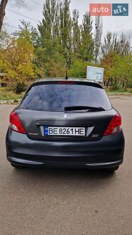 Хэтчбек Peugeot 207 2010 в Николаеве