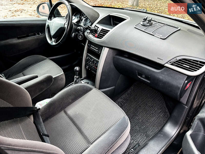 Хэтчбек Peugeot 207 2007 в Млинове фото 9 Хэтчбек Peugeot 207 2007 в Млинове