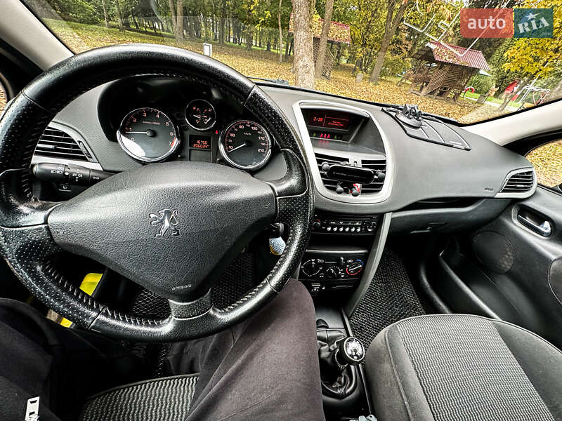 Хэтчбек Peugeot 207 2007 в Млинове фото 17 Хэтчбек Peugeot 207 2007 в Млинове