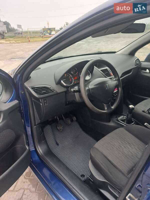 Універсал Peugeot 207 2009 в Тернополі