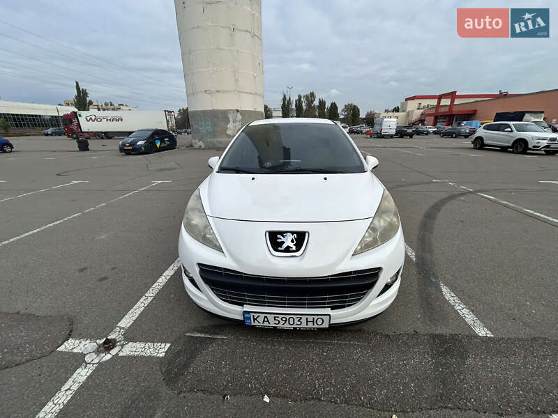 Peugeot 207 2011