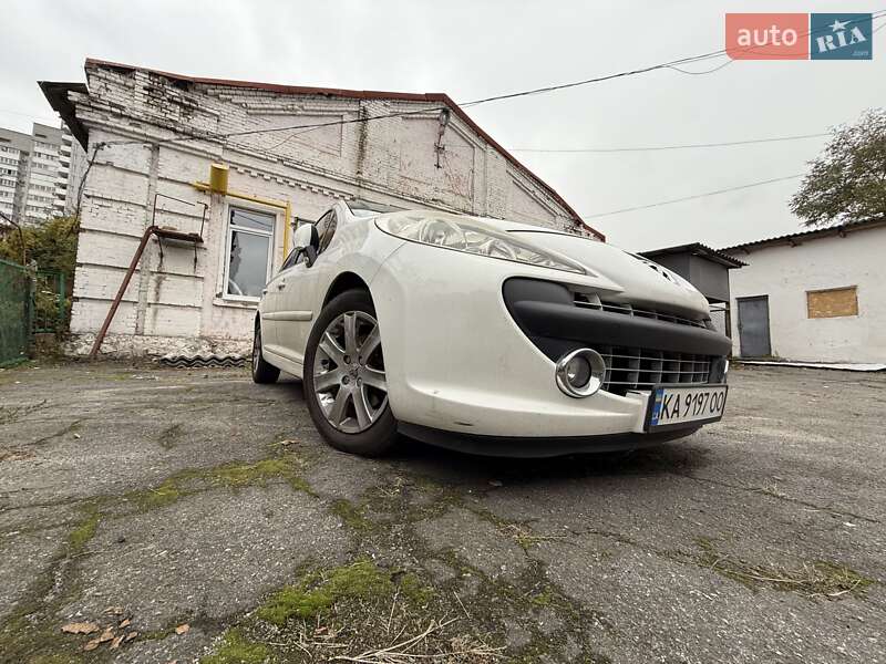 Хэтчбек Peugeot 207 2011 в Киеве фото 8 Хэтчбек Peugeot 207 2011 в Киеве