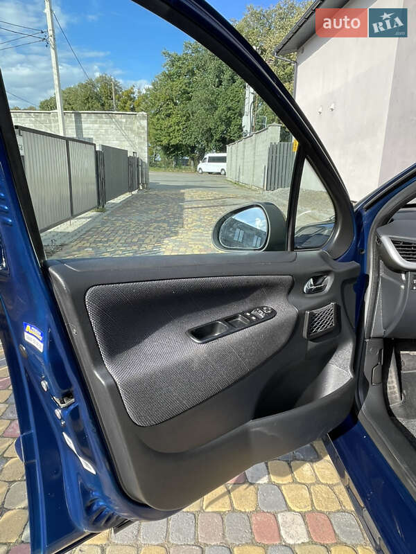 Универсал Peugeot 207 2008 в Львове