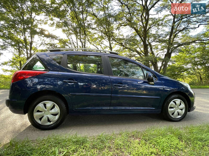 Универсал Peugeot 207 2008 в Львове