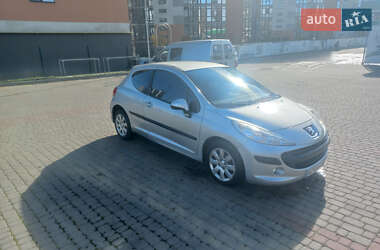 Хэтчбек Peugeot 207 2009 в 
