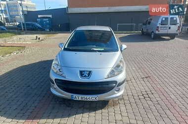 Хэтчбек Peugeot 207 2009 в 