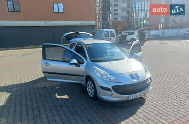 Хэтчбек Peugeot 207 2009 в 