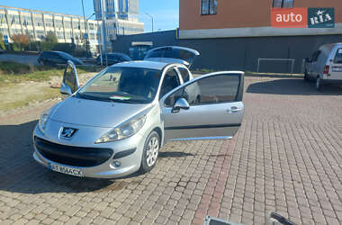 Хэтчбек Peugeot 207 2009 в 