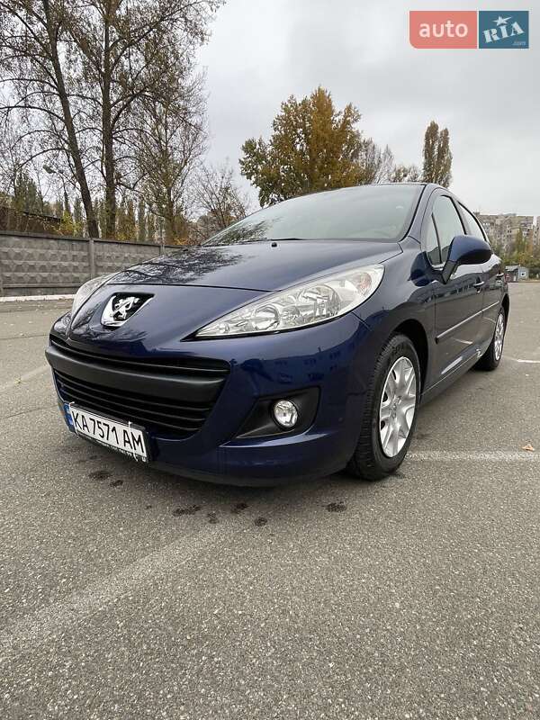 Хэтчбек Peugeot 207 2010 в Киеве фото 2 Хэтчбек Peugeot 207 2010 в Киеве