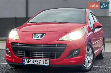 Хэтчбек Peugeot 207 2012 в Киеве
