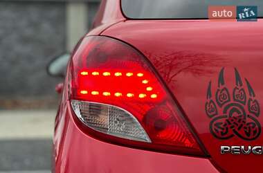 Хэтчбек Peugeot 207 2012 в Киеве