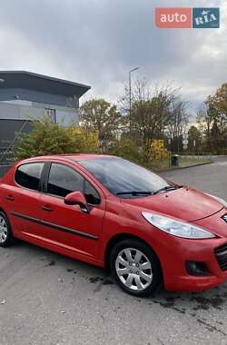 Хэтчбек Peugeot 207 2011 в Ивано-Франковске