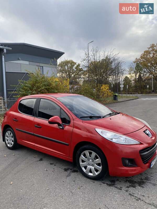 Хэтчбек Peugeot 207 2011 в Ивано-Франковске фото 2 Хэтчбек Peugeot 207 2011 в Ивано-Франковске