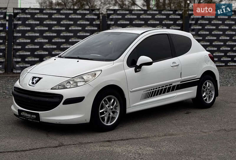 Peugeot 207 2011 Peugeot 207 2011