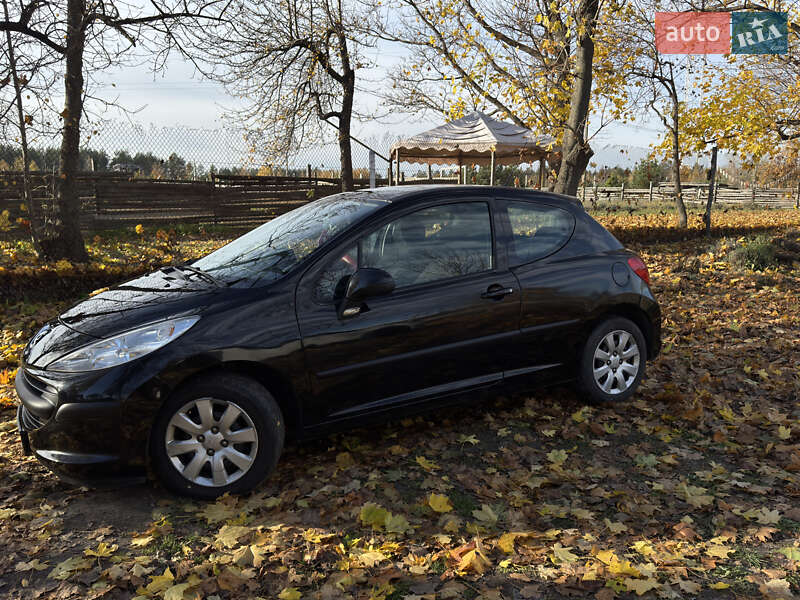 Хэтчбек Peugeot 207 2006 в Киеве фото 5 Хэтчбек Peugeot 207 2006 в Киеве