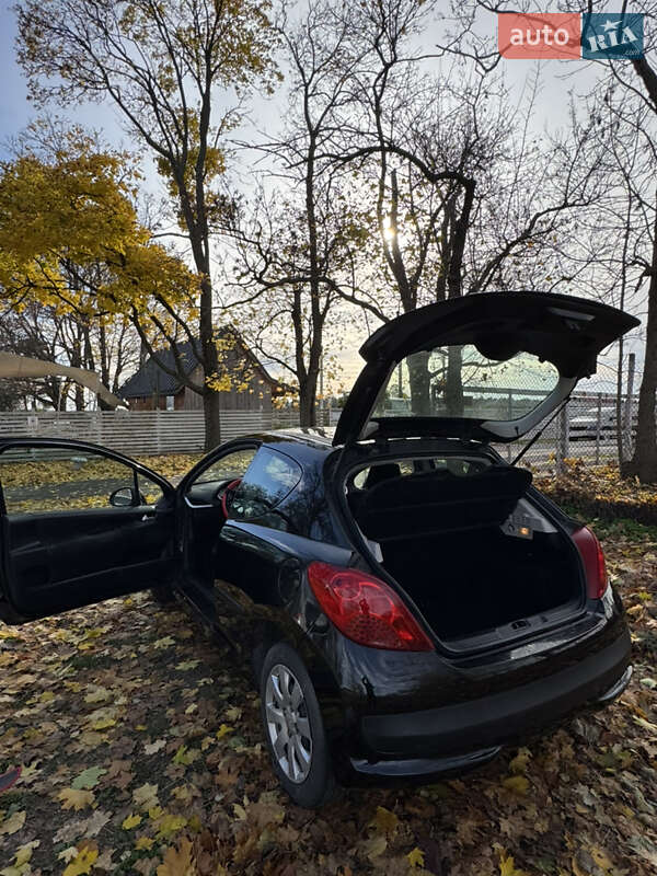 Хэтчбек Peugeot 207 2006 в Киеве фото 20 Хэтчбек Peugeot 207 2006 в Киеве
