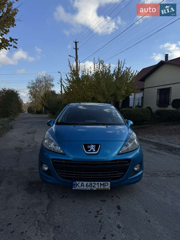 Peugeot 207 2011