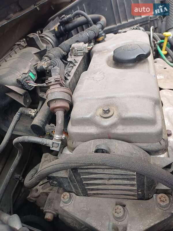 Хетчбек Peugeot 207 2011 в Києві