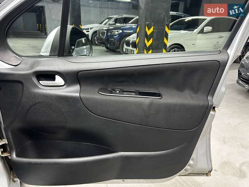 Універсал Peugeot 207 2012 в Чернівцях фото 21 Універсал Peugeot 207 2012 в Чернівцях