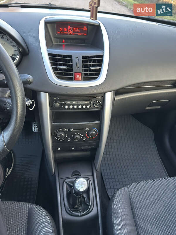 Універсал Peugeot 207 2011 в Житомирі