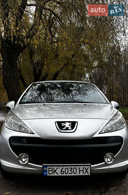 Хетчбек Peugeot 207 2009 в Рівному
