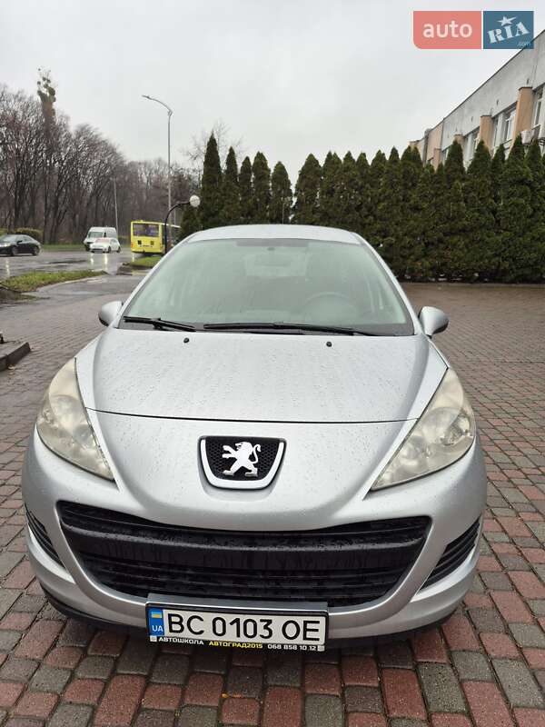 Peugeot 207 2011