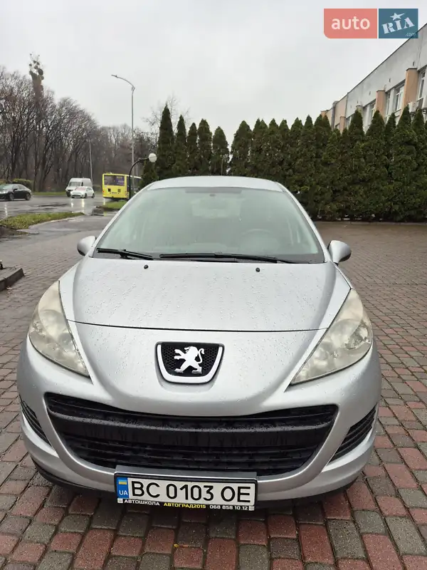 Peugeot 207 2011