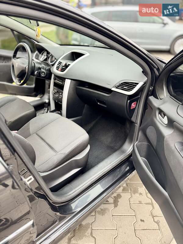 Універсал Peugeot 207 2011 в Тернополі