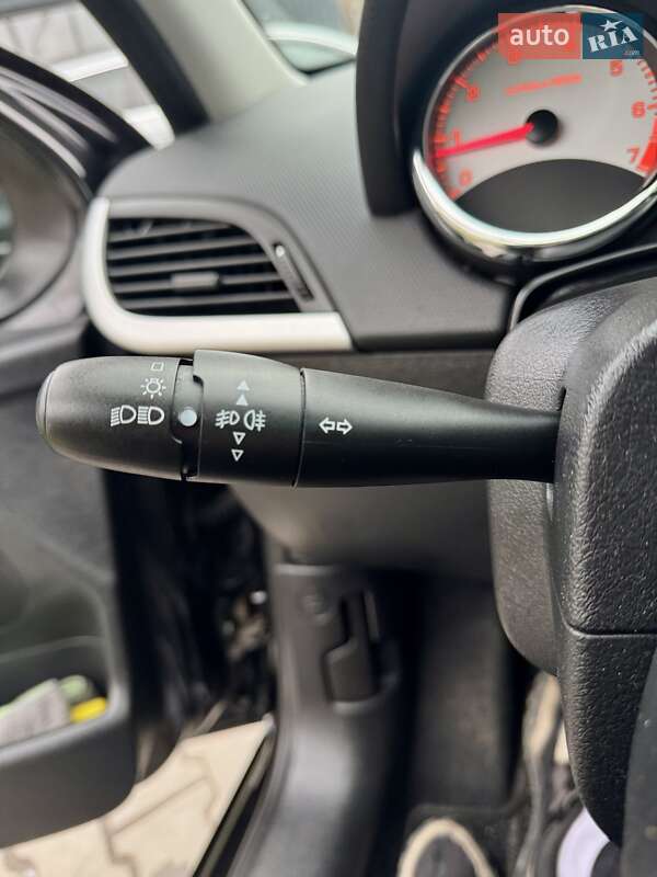 Універсал Peugeot 207 2011 в Тернополі