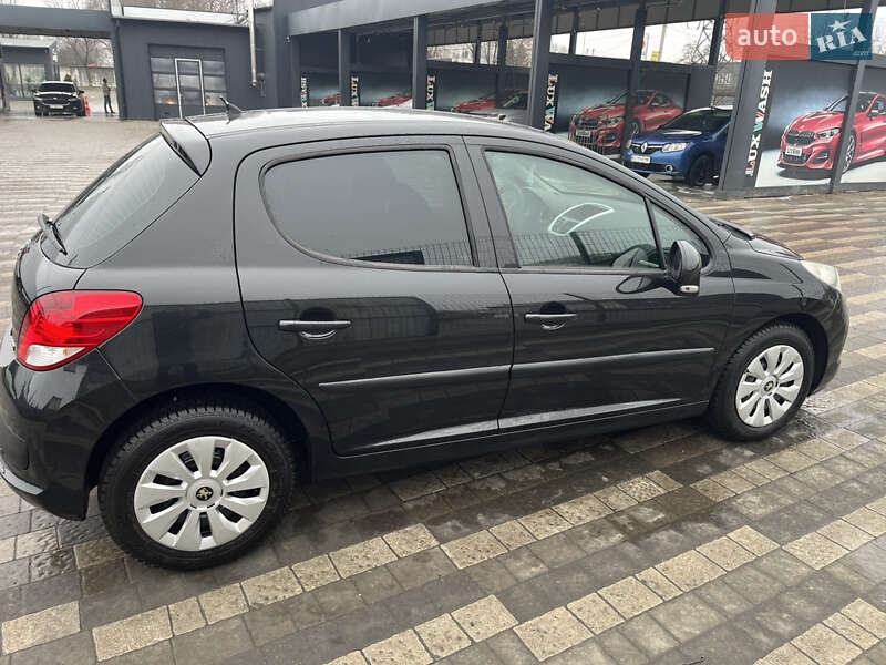 Хэтчбек Peugeot 207 2010 в Львове фото 4 Хэтчбек Peugeot 207 2010 в Львове