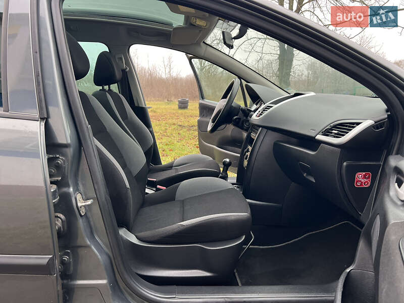 Универсал Peugeot 207 2009 в Вапнярке