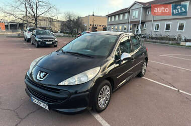 Хэтчбек Peugeot 207 2009 в Киеве