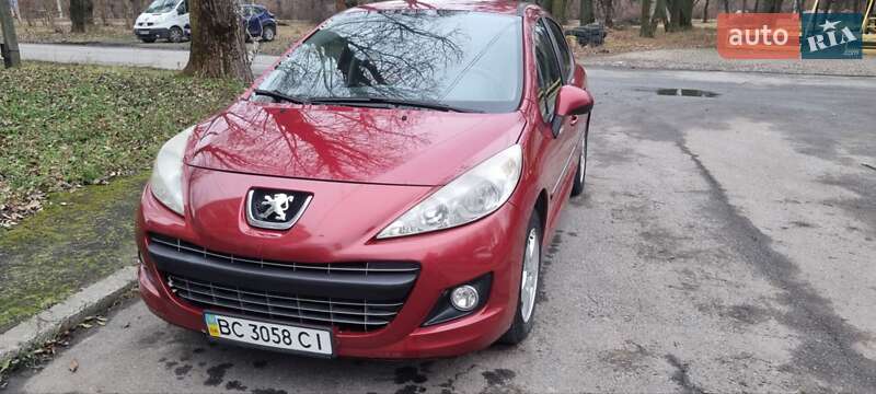 Peugeot 207 2010 Peugeot 207 2010