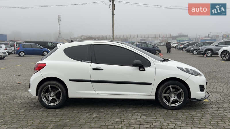 Хетчбек Peugeot 207 2010 в Чернівцях фото 7 Хетчбек Peugeot 207 2010 в Чернівцях