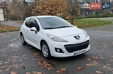 Хетчбек Peugeot 207 2011 в Києві