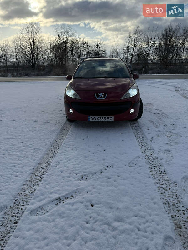 Хэтчбек Peugeot 207 2008 в Белках