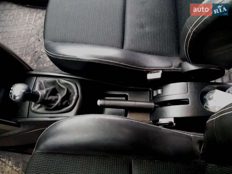 Універсал Peugeot 207 2007 в Тернополі