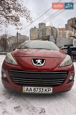 Хэтчбек Peugeot 207 2010 в Киеве