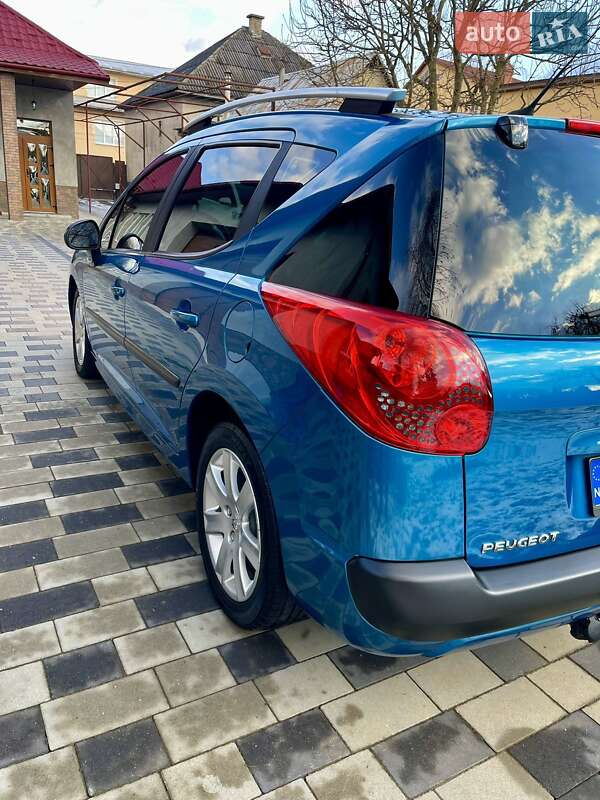 Универсал Peugeot 207 2009 в Мукачево