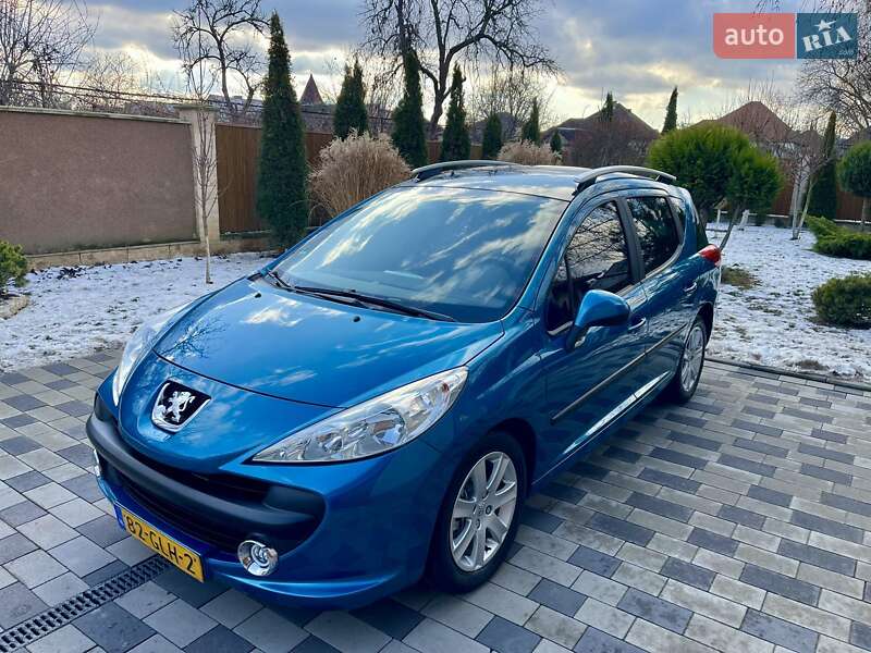 Универсал Peugeot 207 2009 в Мукачево