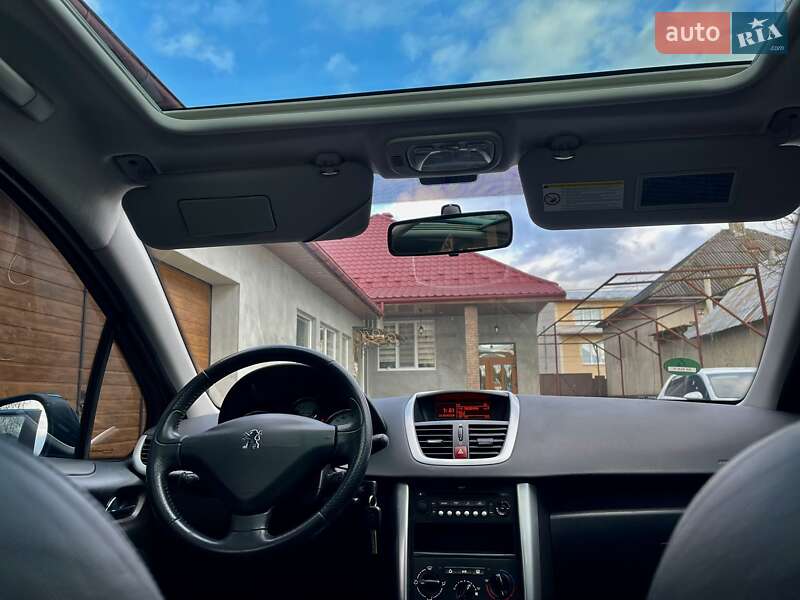 Универсал Peugeot 207 2009 в Мукачево