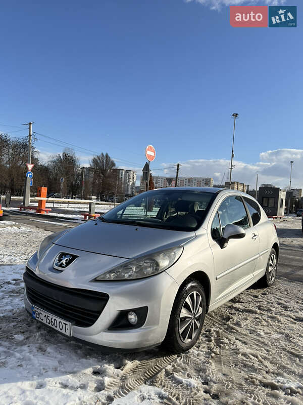 Peugeot 207 2011