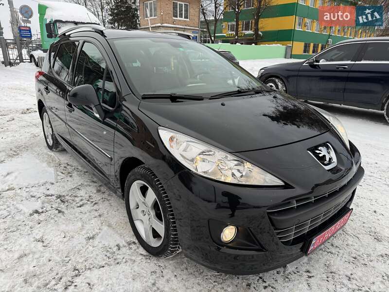 Универсал Peugeot 207 2011 в Луцке
