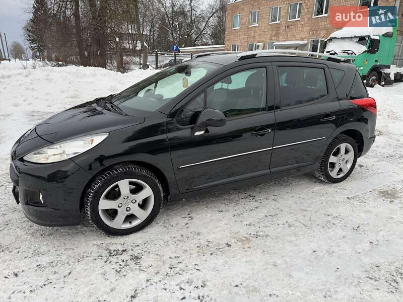 Универсал Peugeot 207 2011 в Луцке