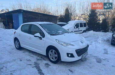 Хэтчбек Peugeot 207 2010 в Бродах