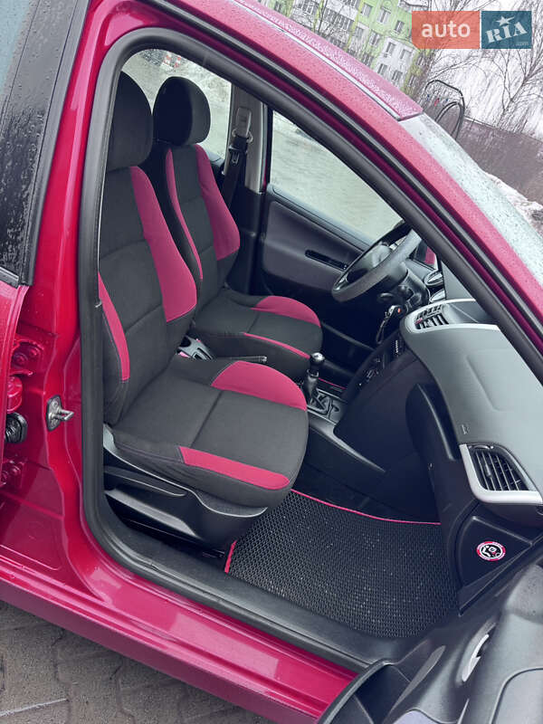 Хэтчбек Peugeot 207 2006 в Хмельницком фото 47 Хэтчбек Peugeot 207 2006 в Хмельницком